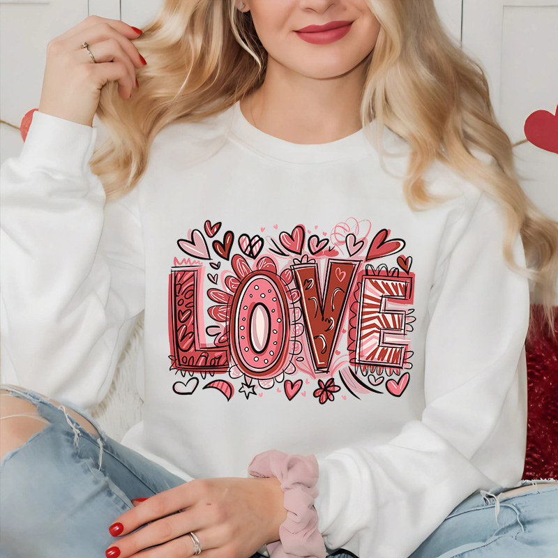 LOVE Hearts Retro | Women Valentine Sweatshirt